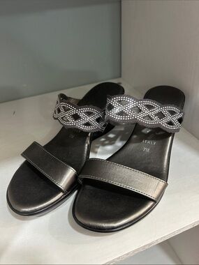 Italian Shoemakers Black Slide Sandals with Braided Crystal Strap